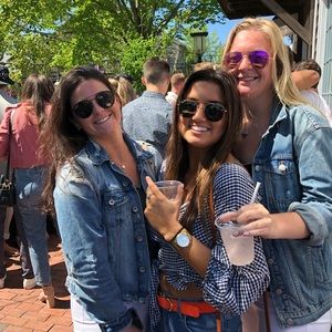 Meet your Posher, Caroline